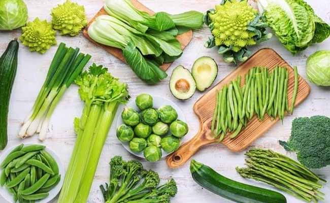 Người bệnh nên bổ sung nhiều rau xanh, tốt cho hệ tiêu hóa